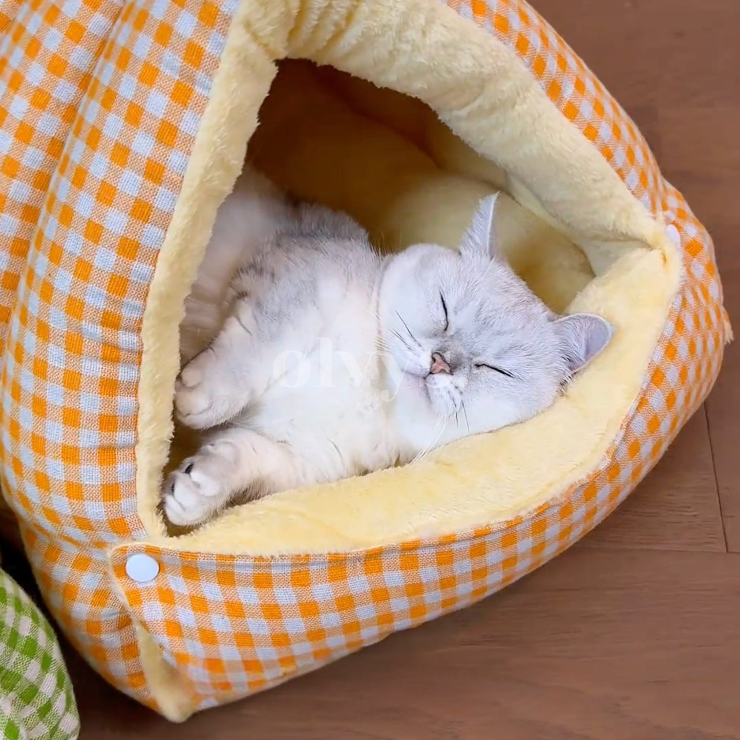 calming cat cave